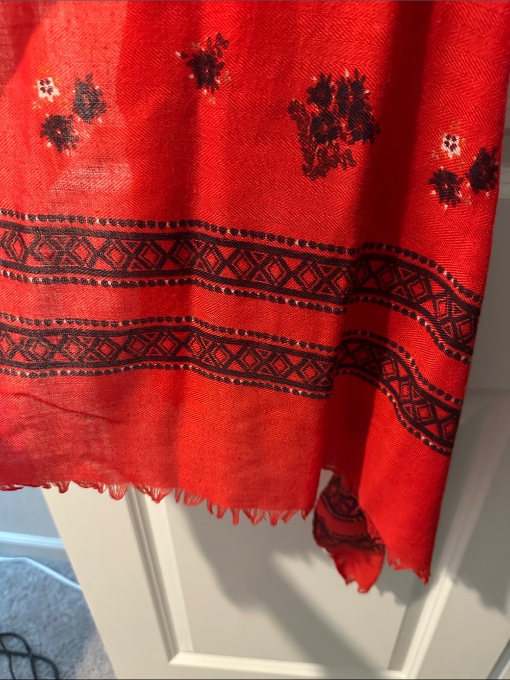 Red Patterned Scarf - Picture 4 of 4